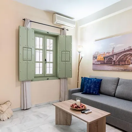 Edomus San Jacinto Duplex إشبيلية