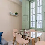 Edomus San Jacinto Duplex Apartment Sevilla